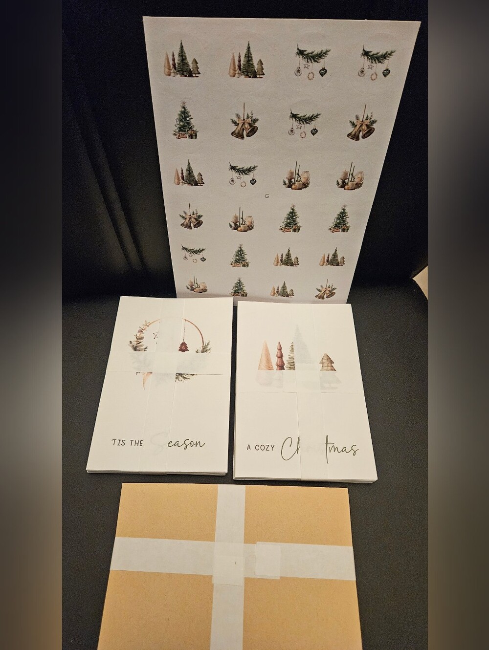 Christmas Cards with Envelopes & Matching Stickers (20 Pack 4"x6")